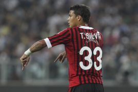 Calciomercato Milan, tutto sulla trattativa Tevez, sms di Thiago Silva a Maxi Lopez, nuovo colpo di Galliani? Il punto sul mercato rossonero
